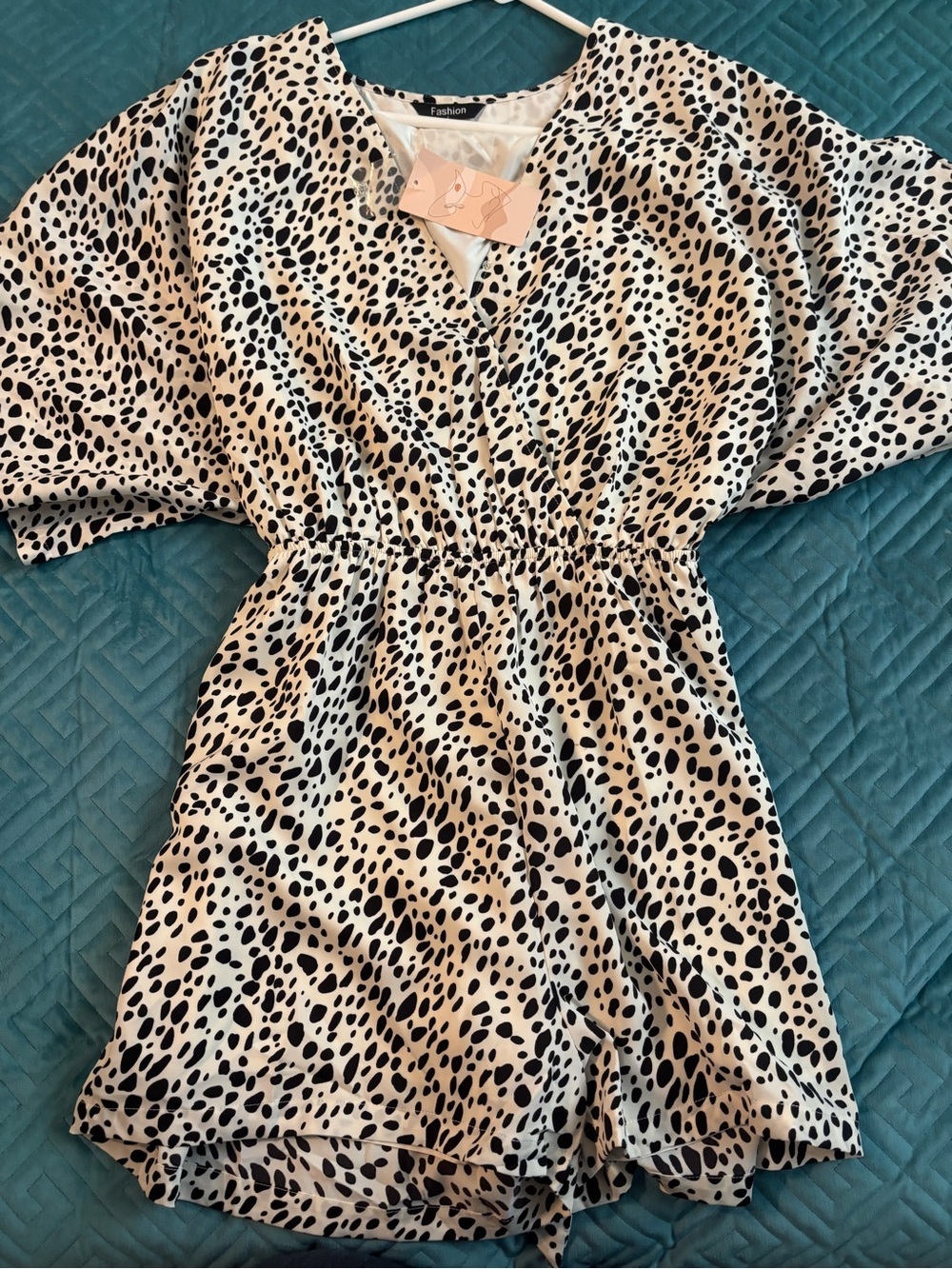 V-Neck Romper - Black & Cream